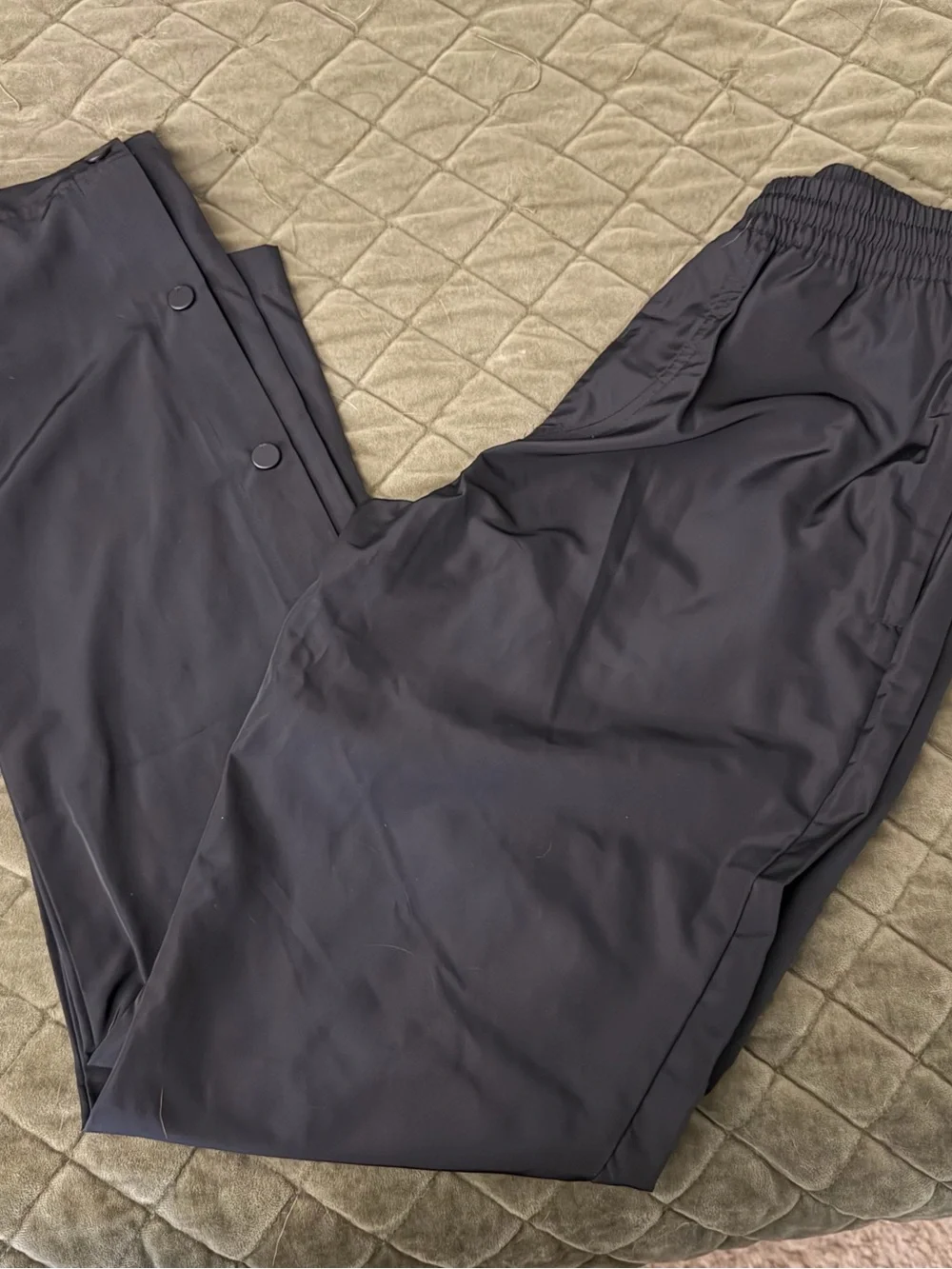 Alo Yoga Legend Snap Pants
